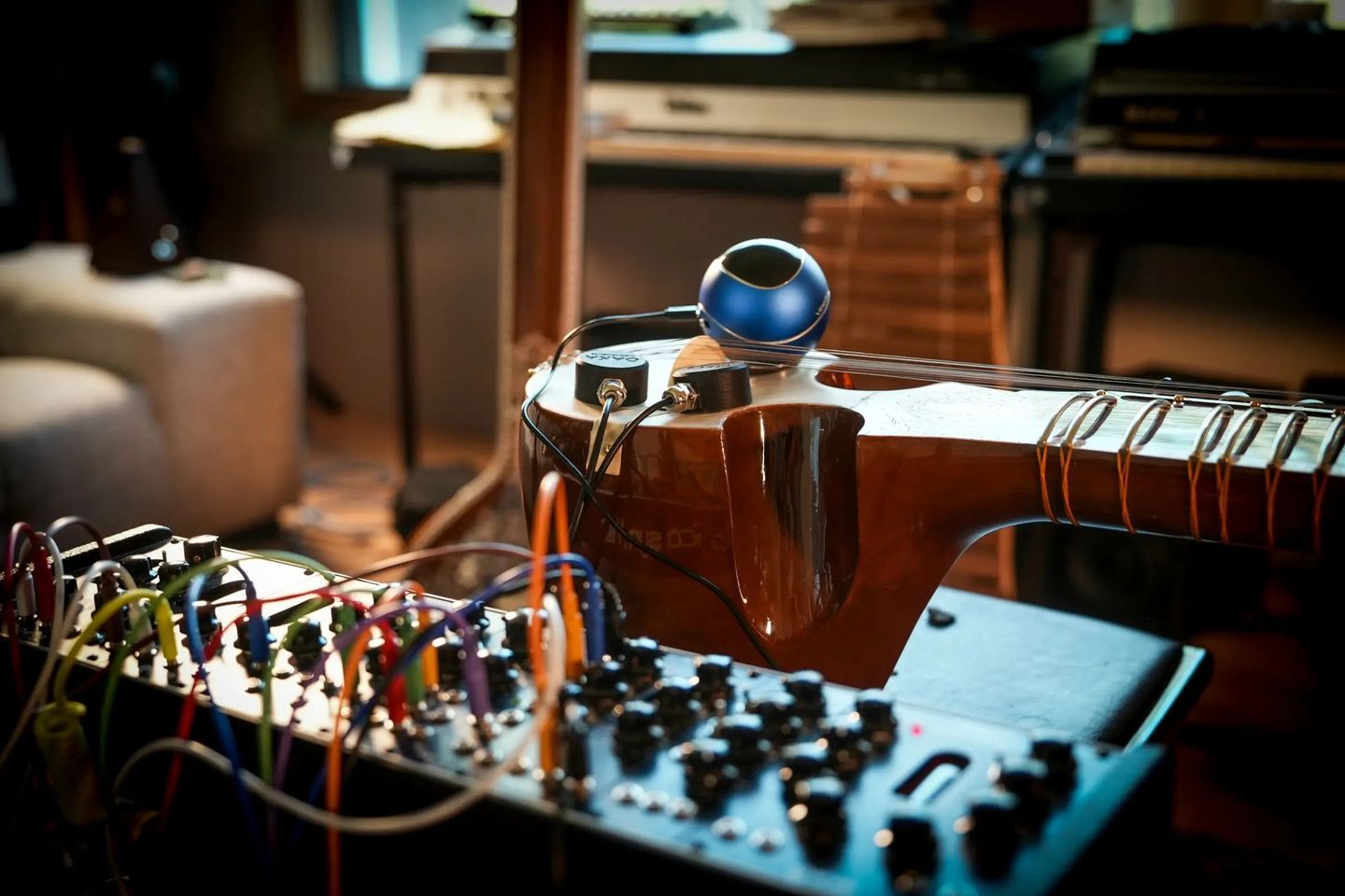 Reson - Instrument Photo 1